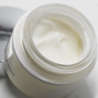 秀媛堂 雪莲酵素赋活霜50g 舒缓弱敏,修复红血丝,增厚角质层,预防皮肤老化,赋活肌肤,改善早衰型肌肤