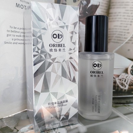 欧恪米兰 晶采嫩肤洗面露100ml 泡沫绵密、深层清洁、光滑舒适、保湿不干燥