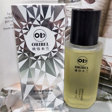 欧恪米兰 卸妆油100ml 遇水乳化,卸妆透澈,无残留,触感轻盈,润泽肌肤