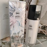 欧恪米兰 保湿乳液100ml 密集补水,细嫩弹滑,改善皮肤干燥、起屑、紧绷等问题