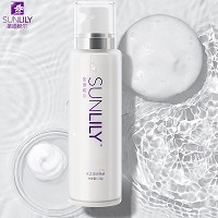 圣迪妮尔 水之润洁肤露120g 泡沫细腻绵密、轻柔清洁多余油脂及污垢、保湿滋润、清新洁净