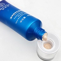 苗海棠 恒润粉底液40g 遮盖瑕疵、明亮肤色、有光泽感、不堵塞毛孔