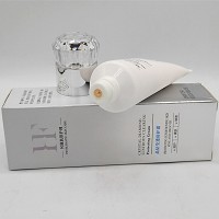 皓肤 晶钻莹透防护霜40g 隔离紫外线,调理肤色,舒缓亮白,细滑水嫩,透亮光泽