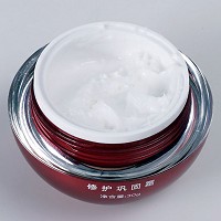 伊尔娜美 修护巩固霜30g 质地醇润,补充养分,改善黯哑、粗糙肌肤,紧致光滑,润泽饱满