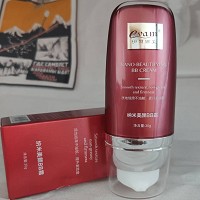 伊尔娜美 纳米美颜BB霜30g 打造自然裸妆,修饰肤色,匀净盈亮,水润细腻,提升紧致度