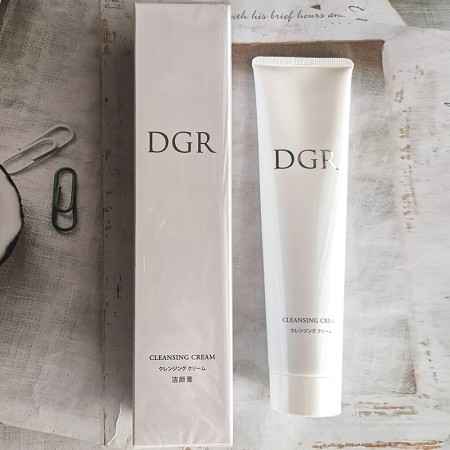 诚美 DGR洁颜膏100g 泡沫丰富,清洁毛孔污垢及多余油脂,补水保湿,清爽嫩肤