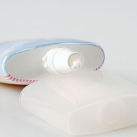 品琪 丝柔隔离防晒40gSPF35,PA+++ 防晒伤、晒黑，隔离紫外线、清爽无黏腻感