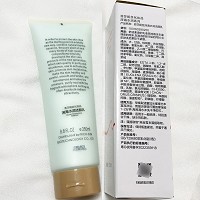 菲莎妮丝 深海水润洁颜乳250ml 泡沫丰富绵密,深层清洁污垢,补水滋润,洗后不紧绷