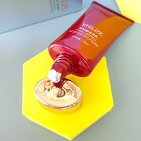 歌兰地 玻尿酸保湿乳60ml 补充大量水分、持久保湿、增加弹性、水嫩润滑