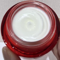 金俪炫 植萃蓓润滋养霜30g 质感柔滑轻盈、滋润补水、润泽弹性、适合干燥、干冷缺水皮肤使用