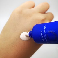 束颜坊 美津亮颜粉底液30g 亲肤丝滑配方、轻盈服贴、修饰肤色、透亮自然、明亮柔滑